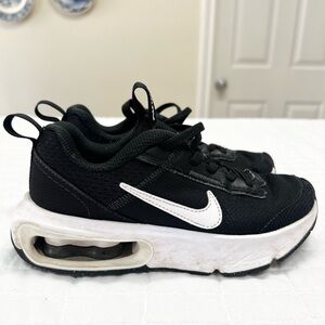 Boys Black and White Nike Air Max Sneakers Size 13.5
